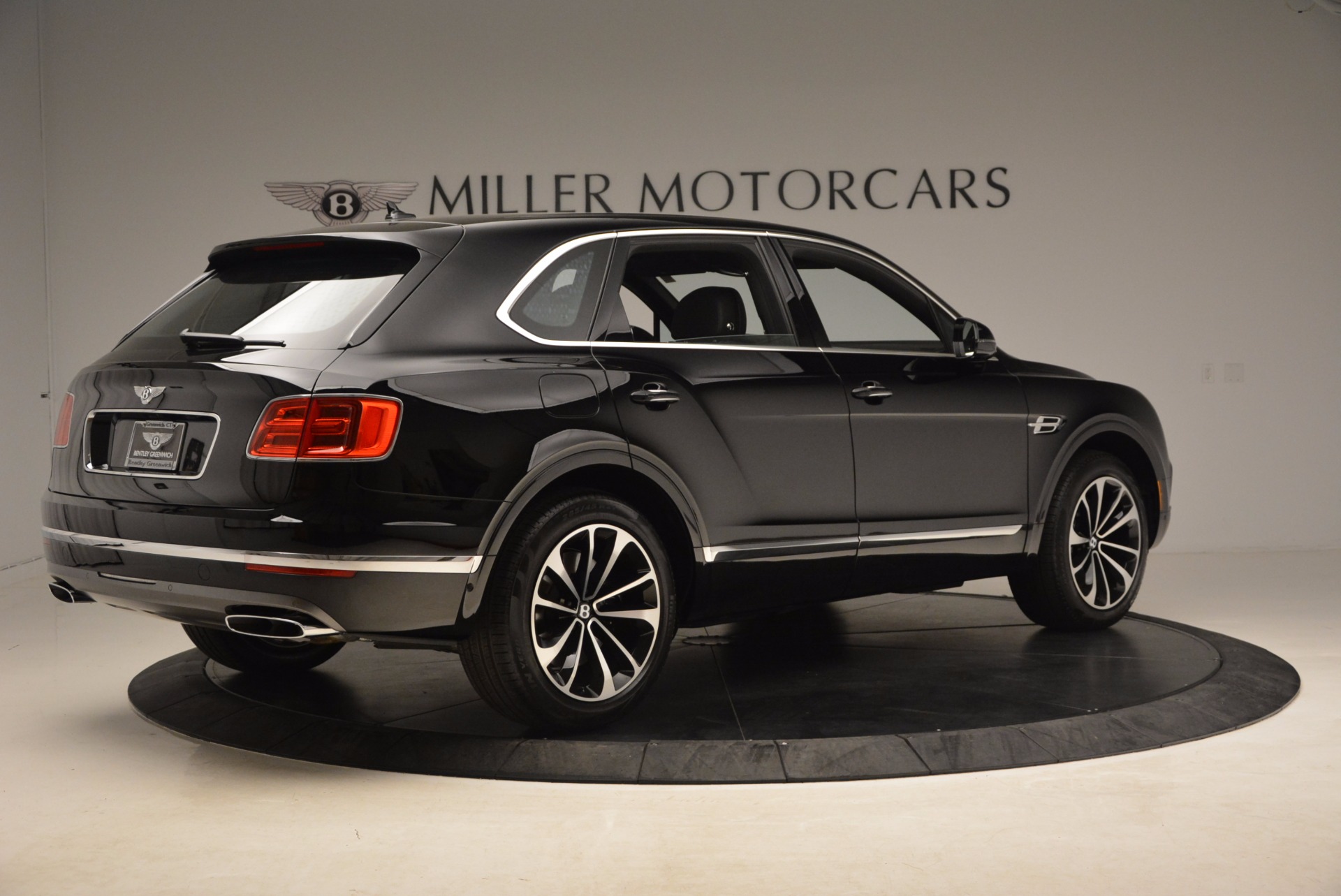 Pre-Owned 2018 Bentley Bentayga Onyx Edition For Sale (Special Pricing ...