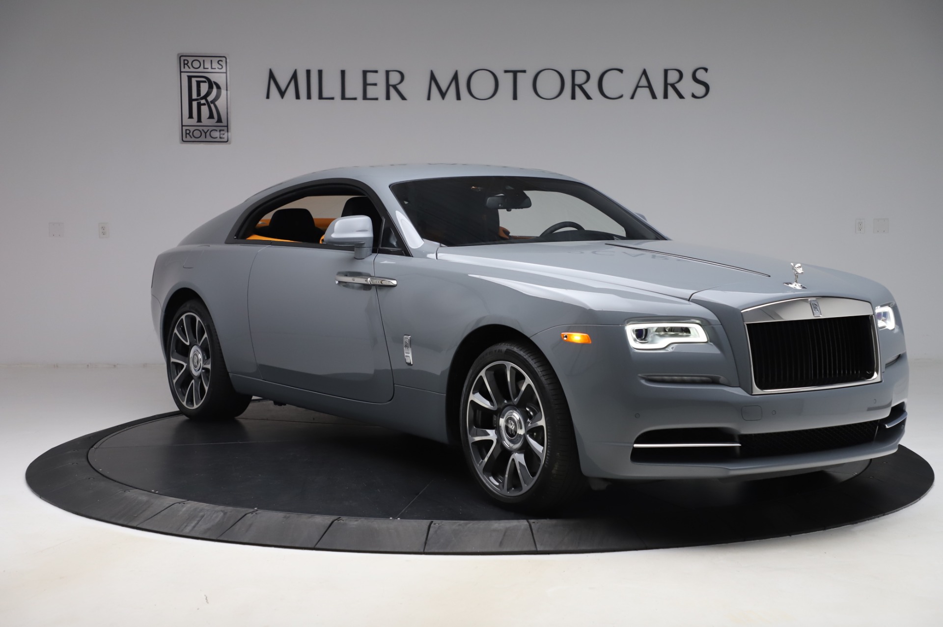 RollsRoyce Wraith V12 ZF 8AT 2023 PH Price  Specs