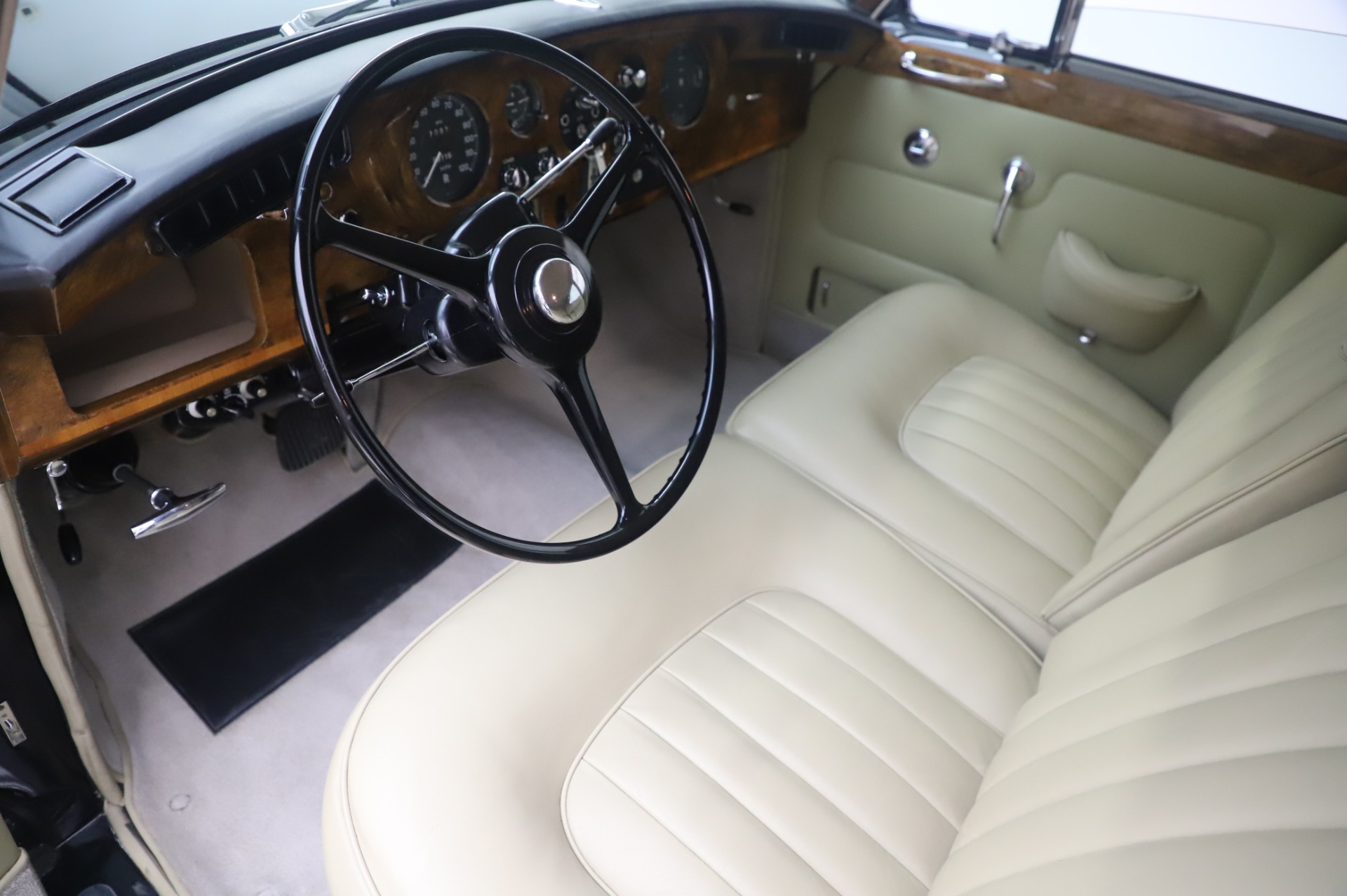 1965 Rolls-Royce Silver Cloud III Stock # 19689 for sale near Astoria, NY