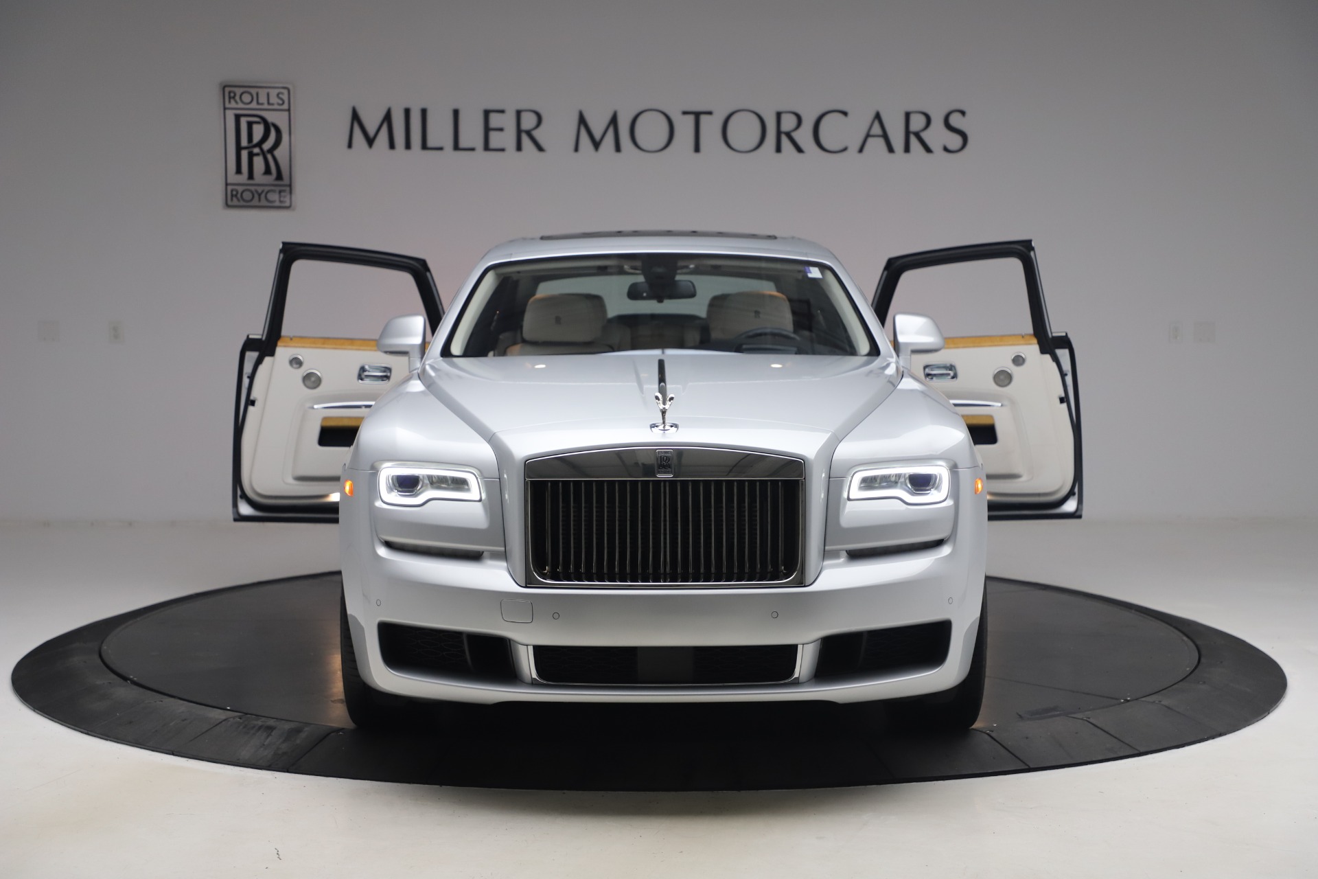 Pre-Owned 2018 Rolls-Royce Ghost For Sale (Special Pricing) | Rolls ...