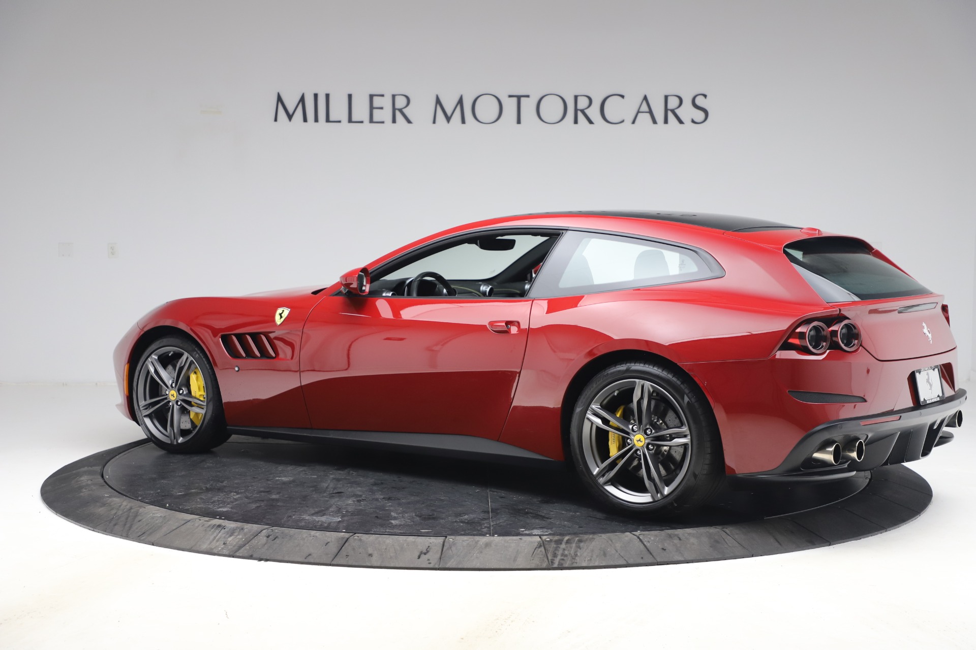 2019 ferrari gtc4lusso t